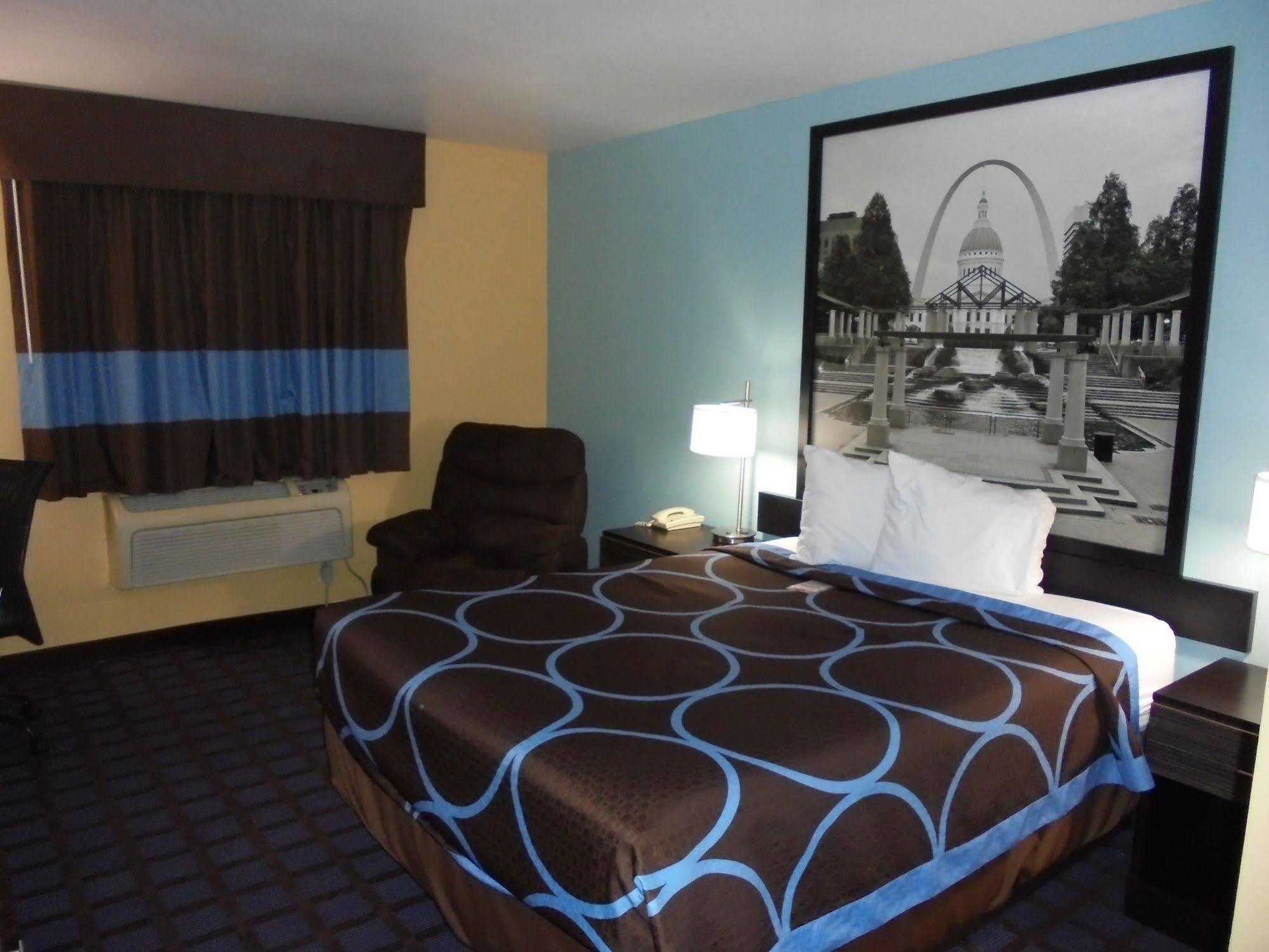 Super 8 By Wyndham Okawville Luaran gambar